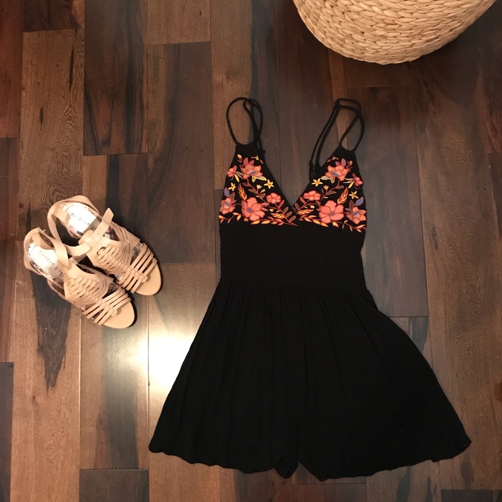 black with flower embroidery romper